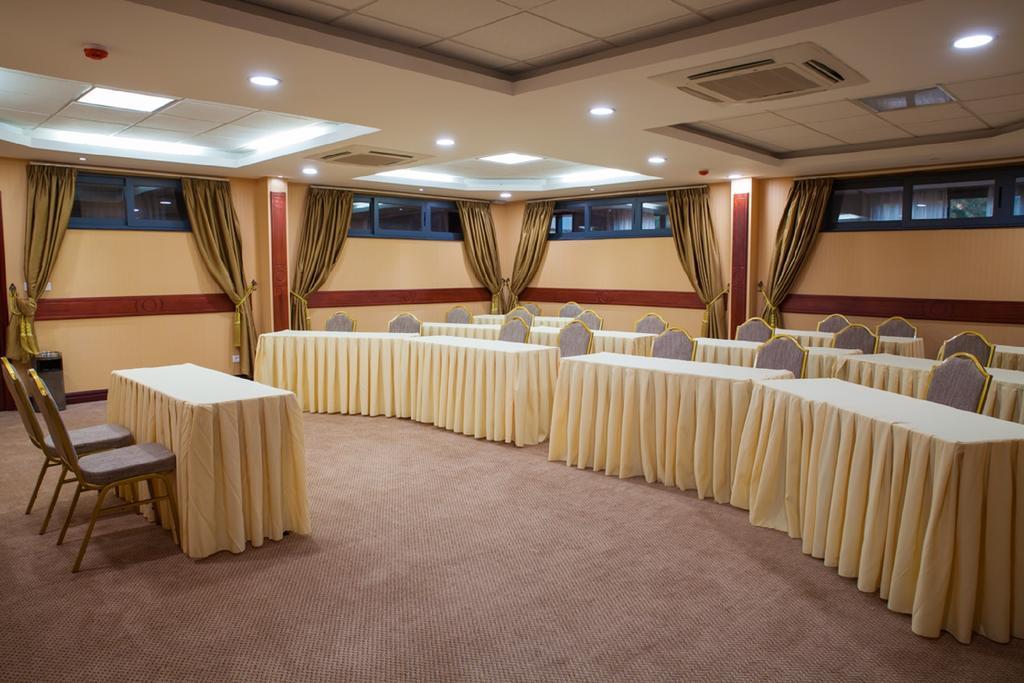 Grand Legacy Hotel Kigali Exterior photo